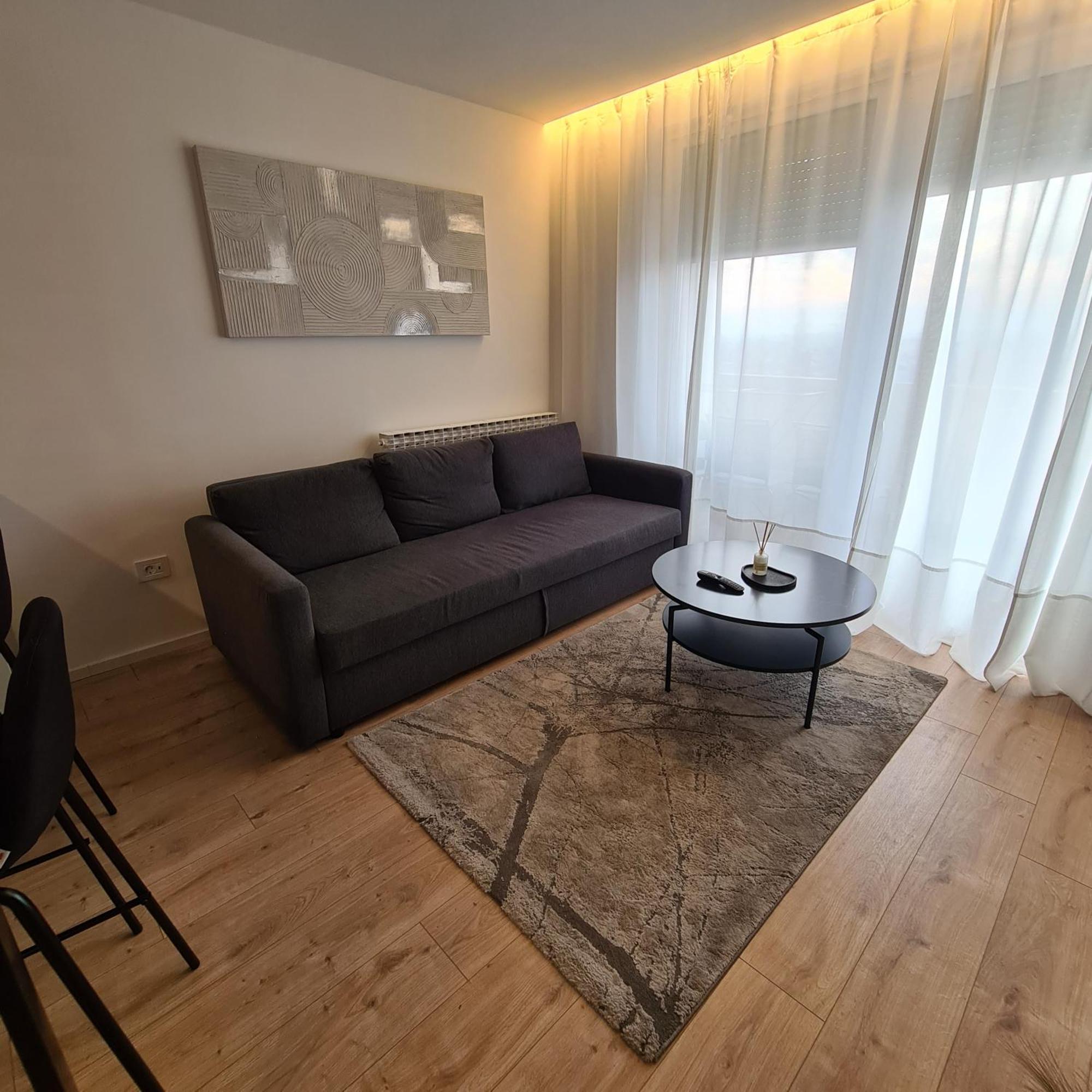 Sky Apartment *